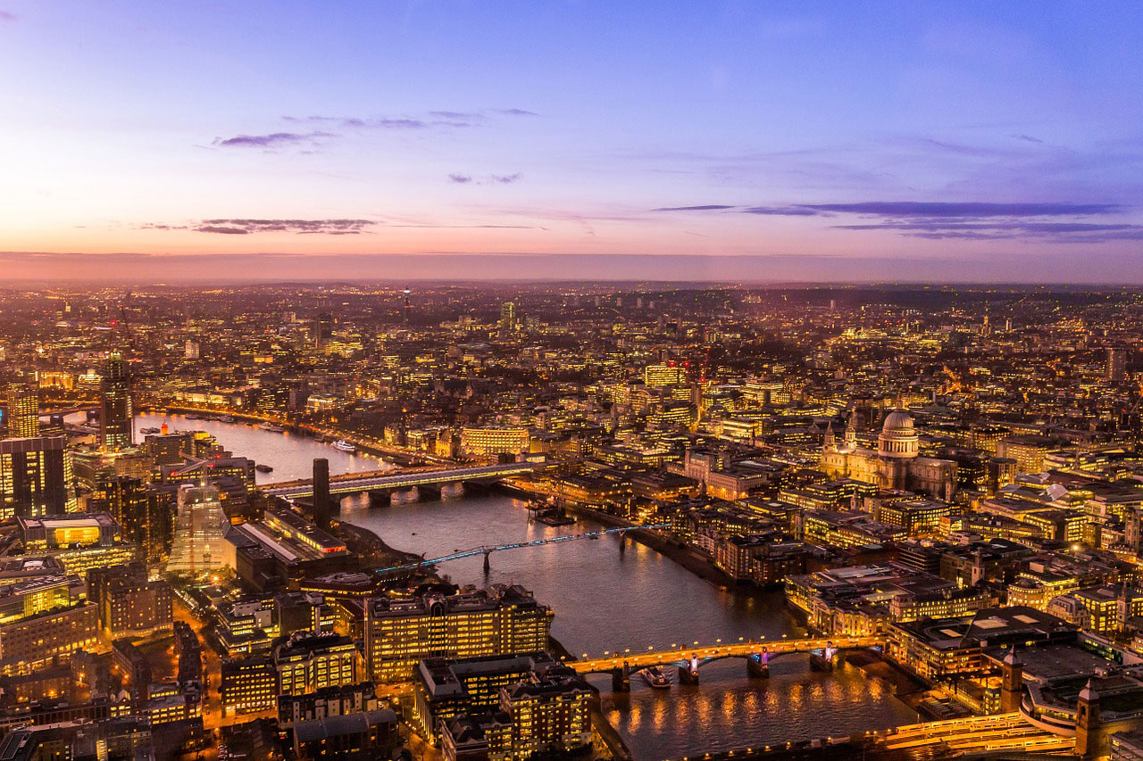 How Office Cleaning In London ‘Tidies Up’ Your Business’s Reputation